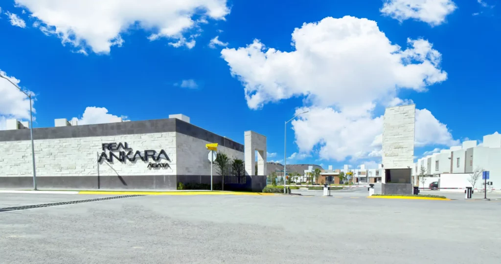 real-ankara-nuevo-sector-entrada-residencial