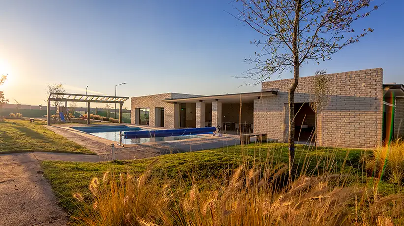 casas-en-venta-queretaro-santaluz-casa-club